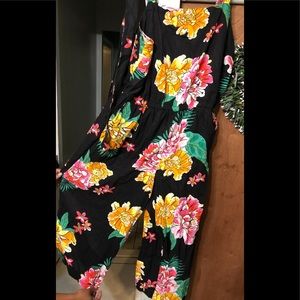 Floral Romper. Brand New . Never Worn